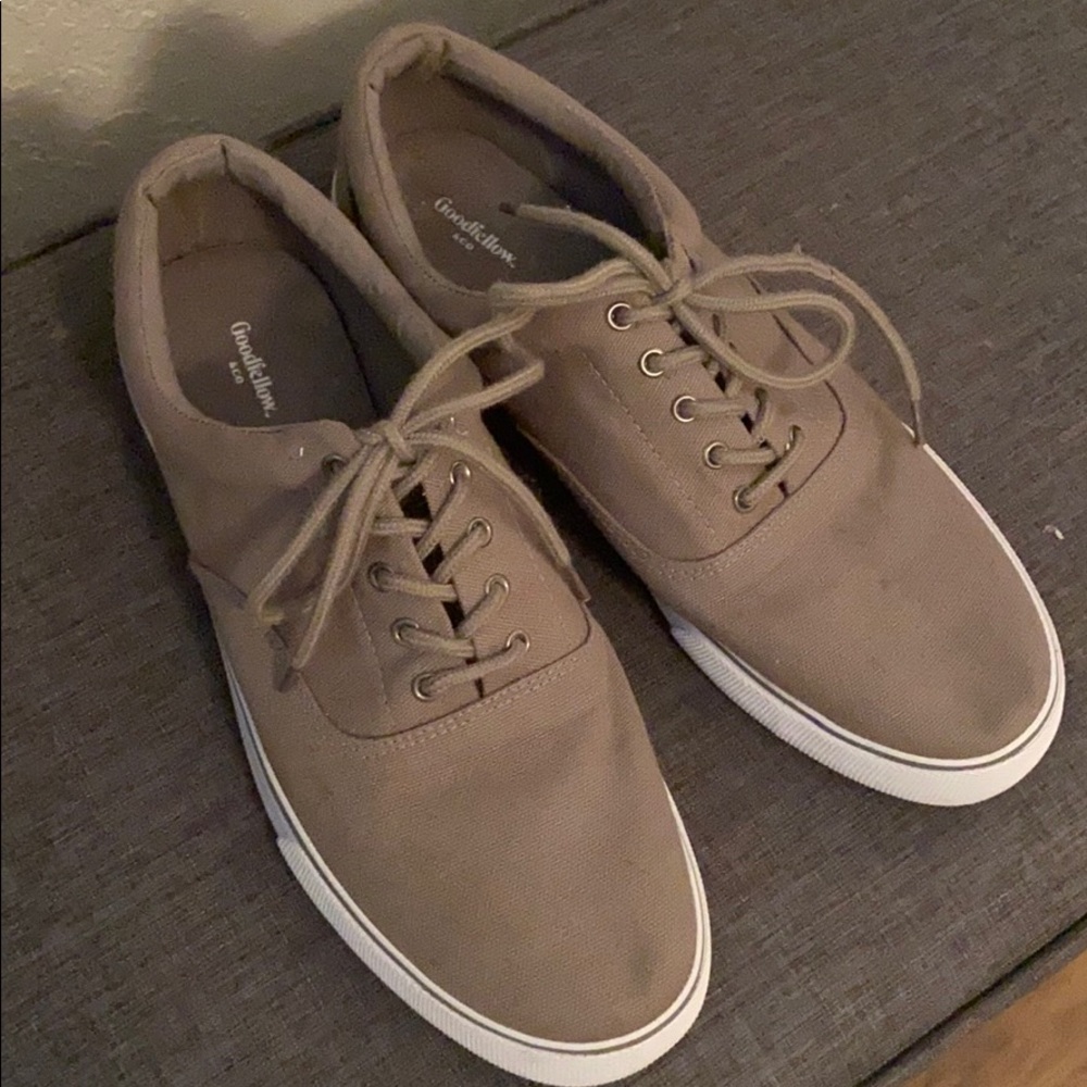 Men’s grey canvas lace up shoes